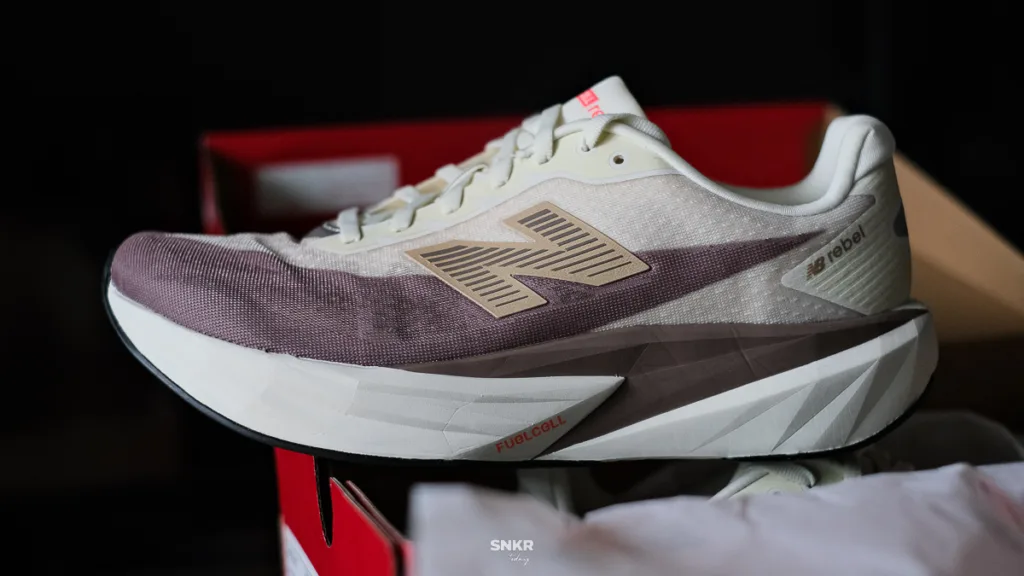 พรีวิว แกะกล่องพาชม New Balance FuelCell Rebel v5 รองเท้าวิ่งน้ำหนักเบารุ่นใหม่
