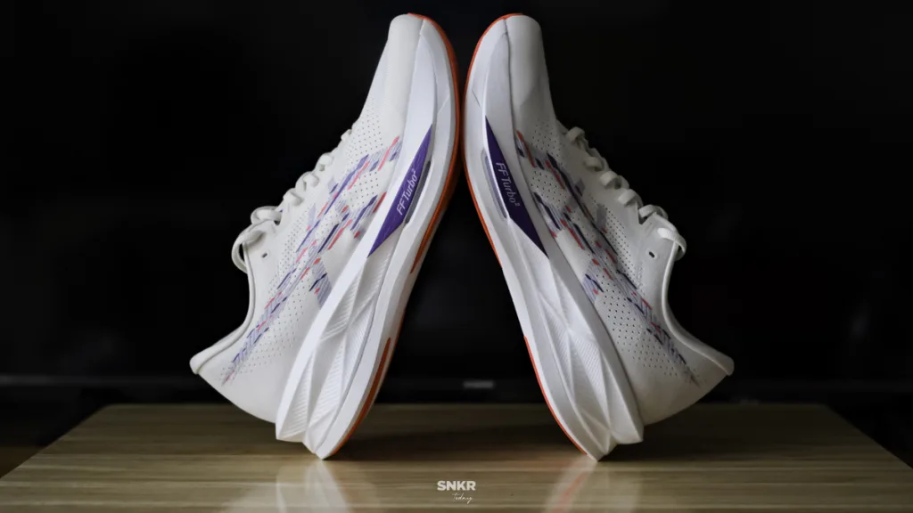 พรีวิว: แกะกล่อง พาชม ASICS SONICBLAST รองเท้าวิ่ง Super trainer ที่เติมเข้ามาในตระกูล Blast