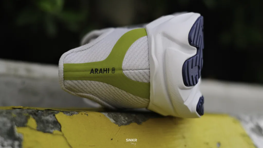 รีวิว HOKA Arahi 8 รองเท้าวิ่งเดลี่แนว Stability สำหรับคนเท้าล้ม เท้าแบน ที่ต้องการความมั่นคง รุ่นใหม่นุ่มและวิ่งได้เพลินขึ้น