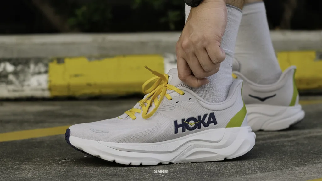 ประสิทธิภาพการสวมใส่และความรู้สึกในการใช้งาน HOKA Arahi 8