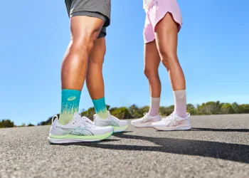 ASICS เปิดตัวรองเท้า GEL-KAYANO 33 เปลี่ยนโฉมครั้งใหญ่มาพร้อม FLUIDSUPPORT™ เทคโนโลยีล่าสุดเพื่อความสบาย และการซัพพอร์ตที่เหนือกว่า