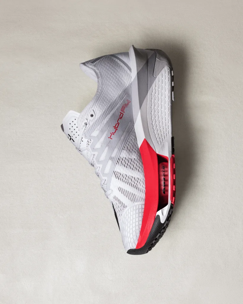 รองเท้า Nike Hybrid Fly ออกแบบมาเพื่อการแข่งขันไฮบริดอย่างแท้จริง