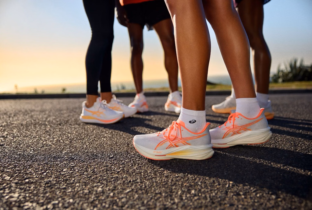 ASICS เปิดตัว SONICBLAST 2 รองเท้าวิ่งรุ่นใหม่ พร้อมรองเท้าวิ่งแพ็คสีใหม่ RISE & SHINE