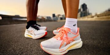 ASICS เปิดตัว SONICBLAST 2 รองเท้าวิ่งรุ่นใหม่ พร้อมรองเท้าวิ่งแพ็คสีใหม่ RISE & SHINE