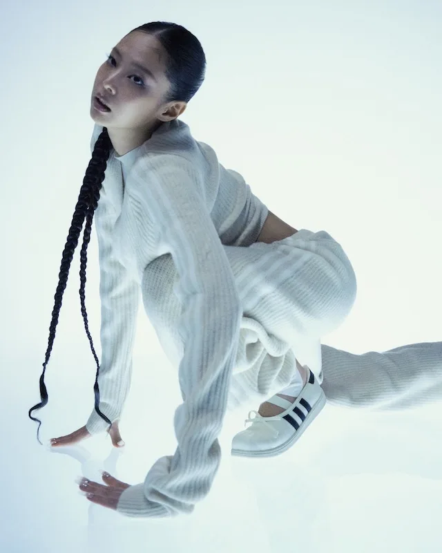 adidas Originals by JENNIE ครั้งแรกของการร่วมสร้างสรรค์กับ JENNIE ไอคอนระดับโลก กับรองเท้า adidas Jennie Superstar SQ Ballet