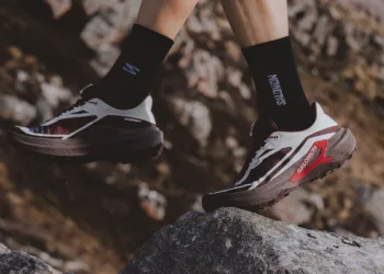 SALOMON เปิดตัว GENESIS 2 รองเท้าวิ่งเทรลรุ่นใหม่พร้อมพานักวิ่งพิชิตทุกเส้นทางเทคนิคด้วยความมั่นใจ การยึดเกาะ และการควบคุมที่เหนือกว่า