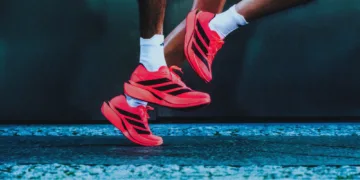 adidas เปิดตัว ADIZERO ADIOS PRO 5 นำเทคโนโลยีจาก PRO EVO 3 มาต่อยอด SUPER SHOE ที่พร้อมพิชิตสถิติใหม่ในทุกสนามแข่งขัน