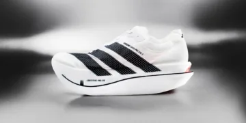 adidas Adizero Adios Pro Evo 3 สีขาวแถบดำ มุมด้านข้าง