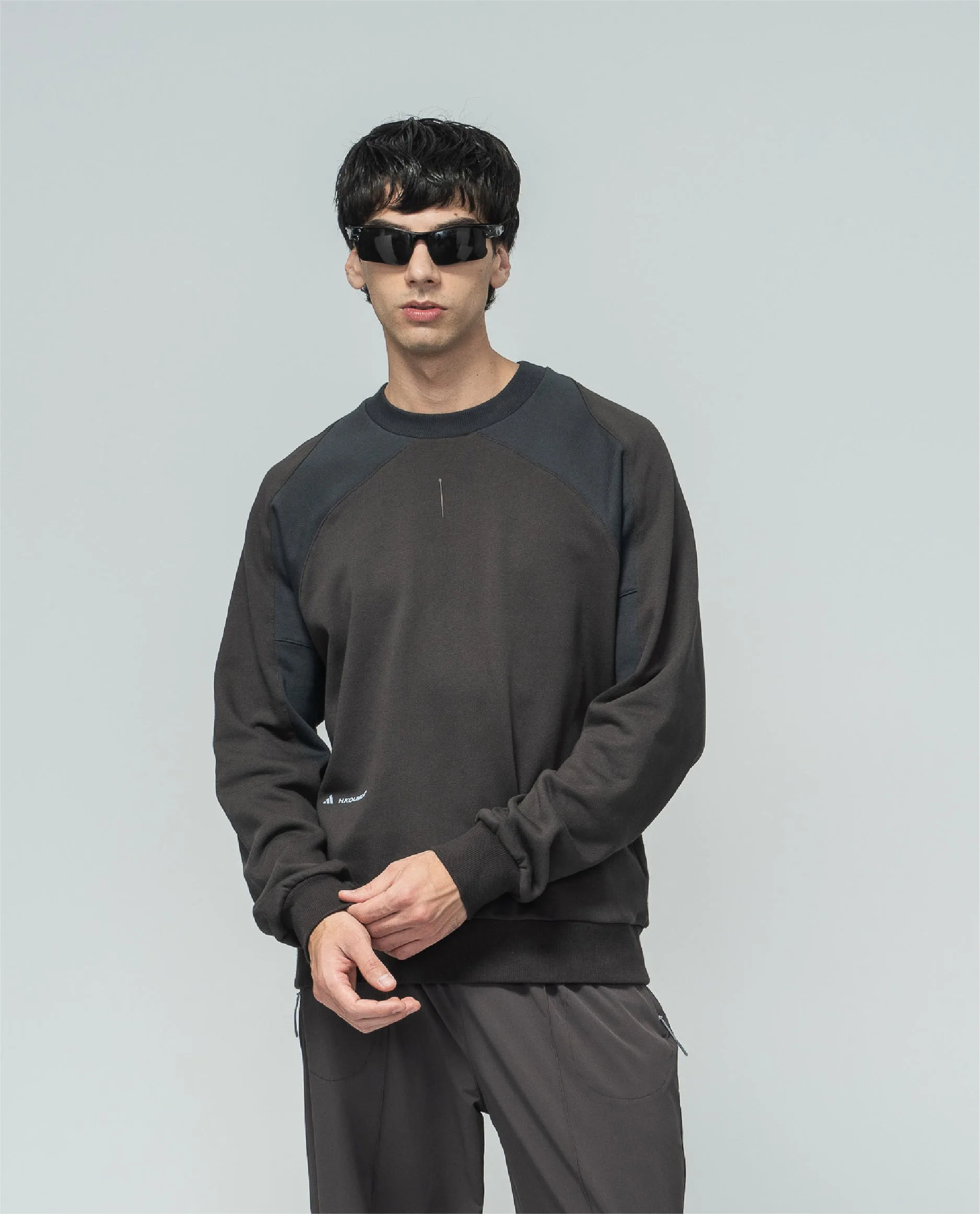 เสื้อคอกลม adidas x H.KOUMORI สี Night Brown
