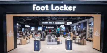 Foot Locker เปิดสาขาใหม่ล่าสุดที่เซ็นทรัล หาดใหญ่ พบกับคอนเซ็ปต์ร้านโฉมใหม่ พร้อมไอเท็มยอดฮิตเอาใจคนรักสนีกเกอร์และสปอร์ตแฟชั่นโซนภาคใต้