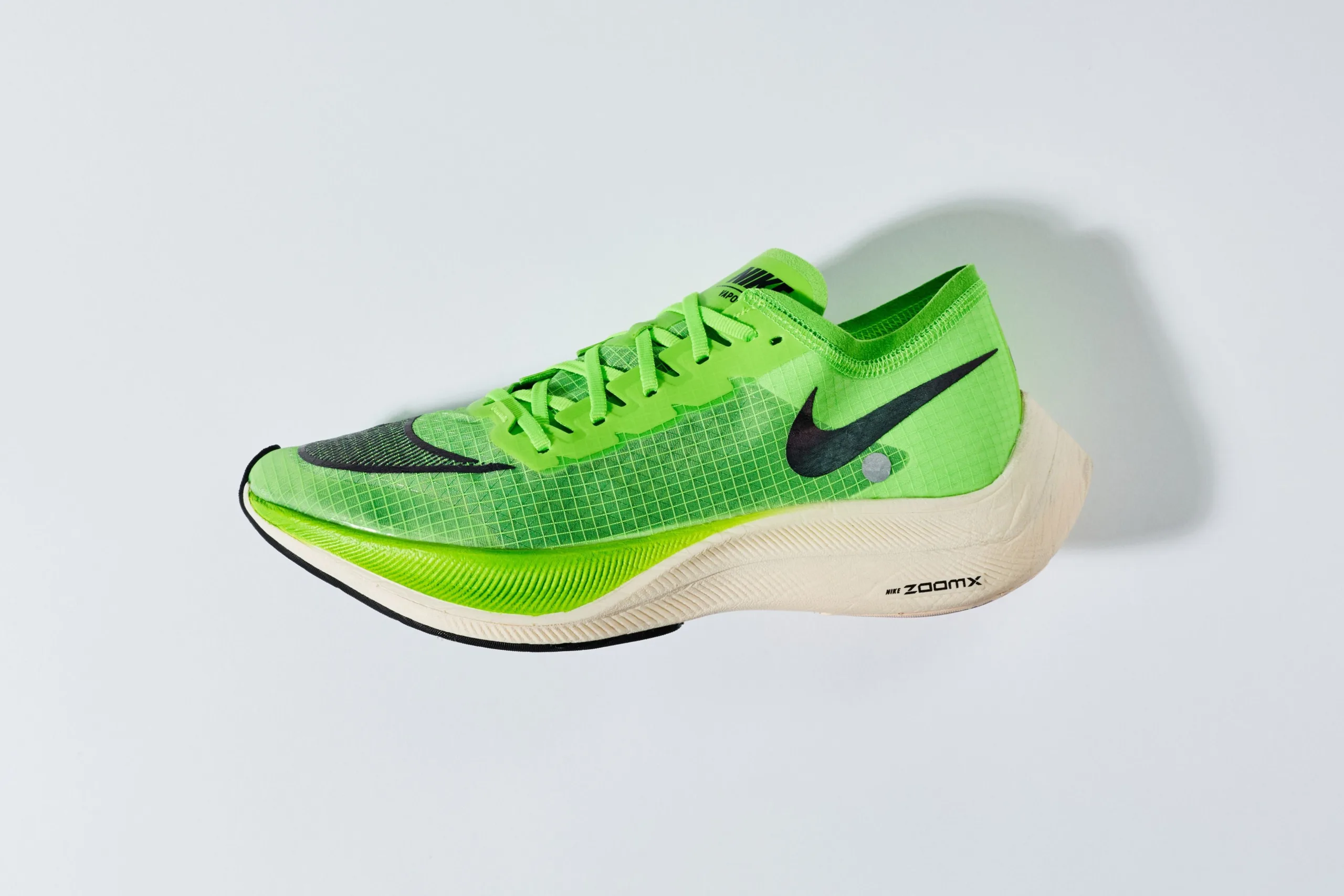 Nike ZoomX Vaporfly NEXT% ปี 2019 สีเขียวสดกับอัปเปอร์ Vaporweave