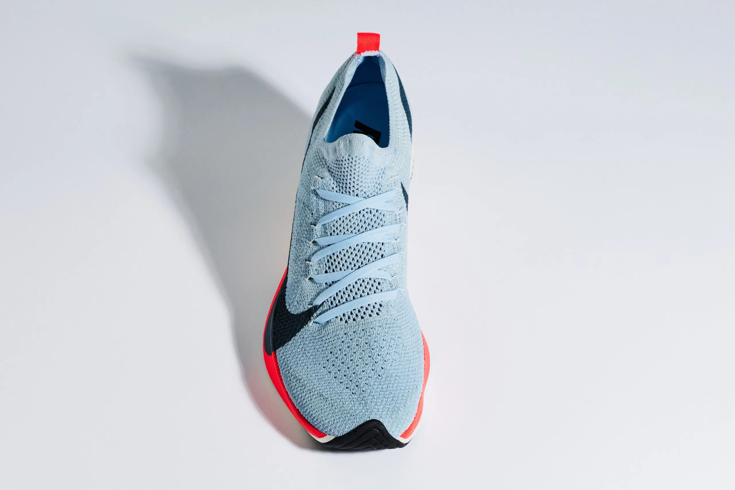 Nike Zoom Vaporfly Elite ปี 2017 ภาพมุมบนของรองเท้าสำหรับโครงการ Breaking2