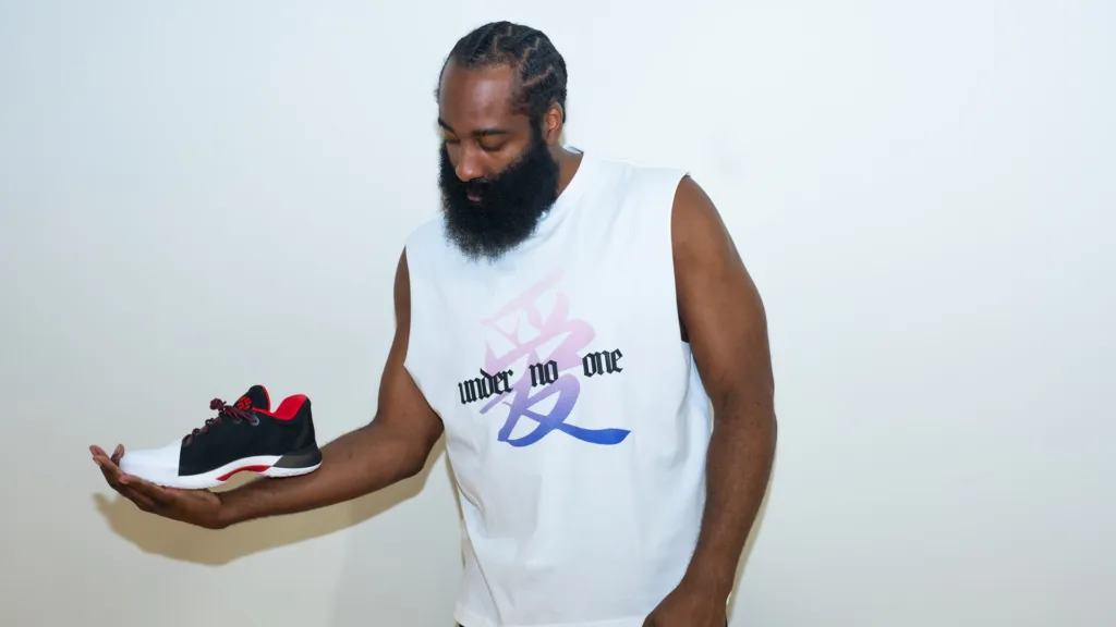 adidas Harden Vol. 1 Pioneer มุมรายละเอียดรองเท้าและพื้นชั้นกลาง Hyperboost