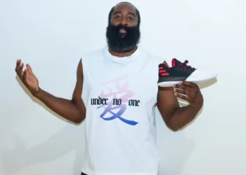 James Harden ถือรองเท้า adidas Harden Vol. 1 Pioneer รุ่น Restomod