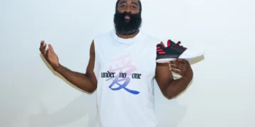 James Harden ถือรองเท้า adidas Harden Vol. 1 Pioneer รุ่น Restomod