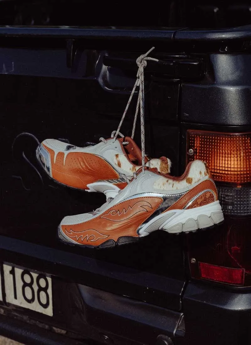 Saucony ProGrid V2 Space Cowboy สี Silver Glove